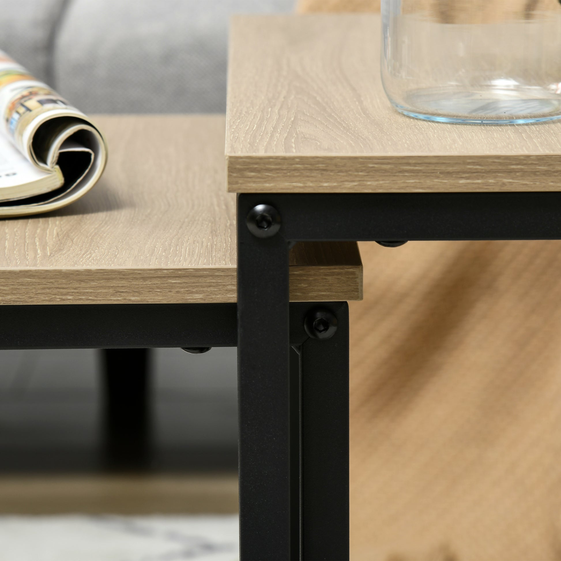 Set aus 3 Beistelltischen, Industrial Design, schwarzer Stahlrahmen, Tischplatte in Holzoptik