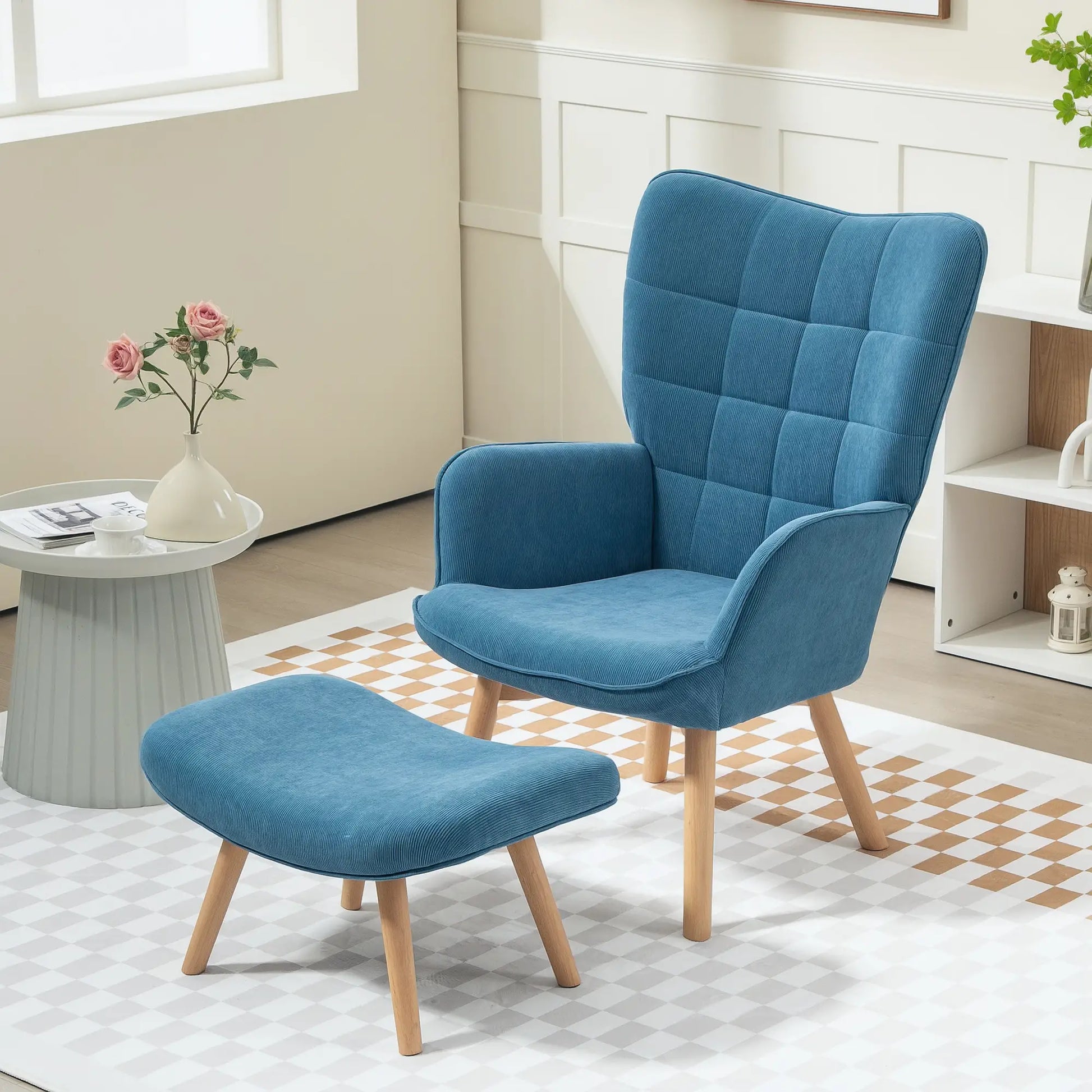 Akzentsessel mit Hocker, Relaxsessel in Cord-Optik, Armlehnstuhl mit Holzbeinen