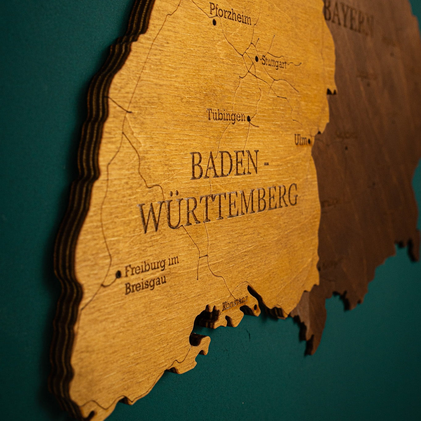 3D Holzkarte Deutschland – Handgefertigte Wanddeko mit Städten & Grenzen