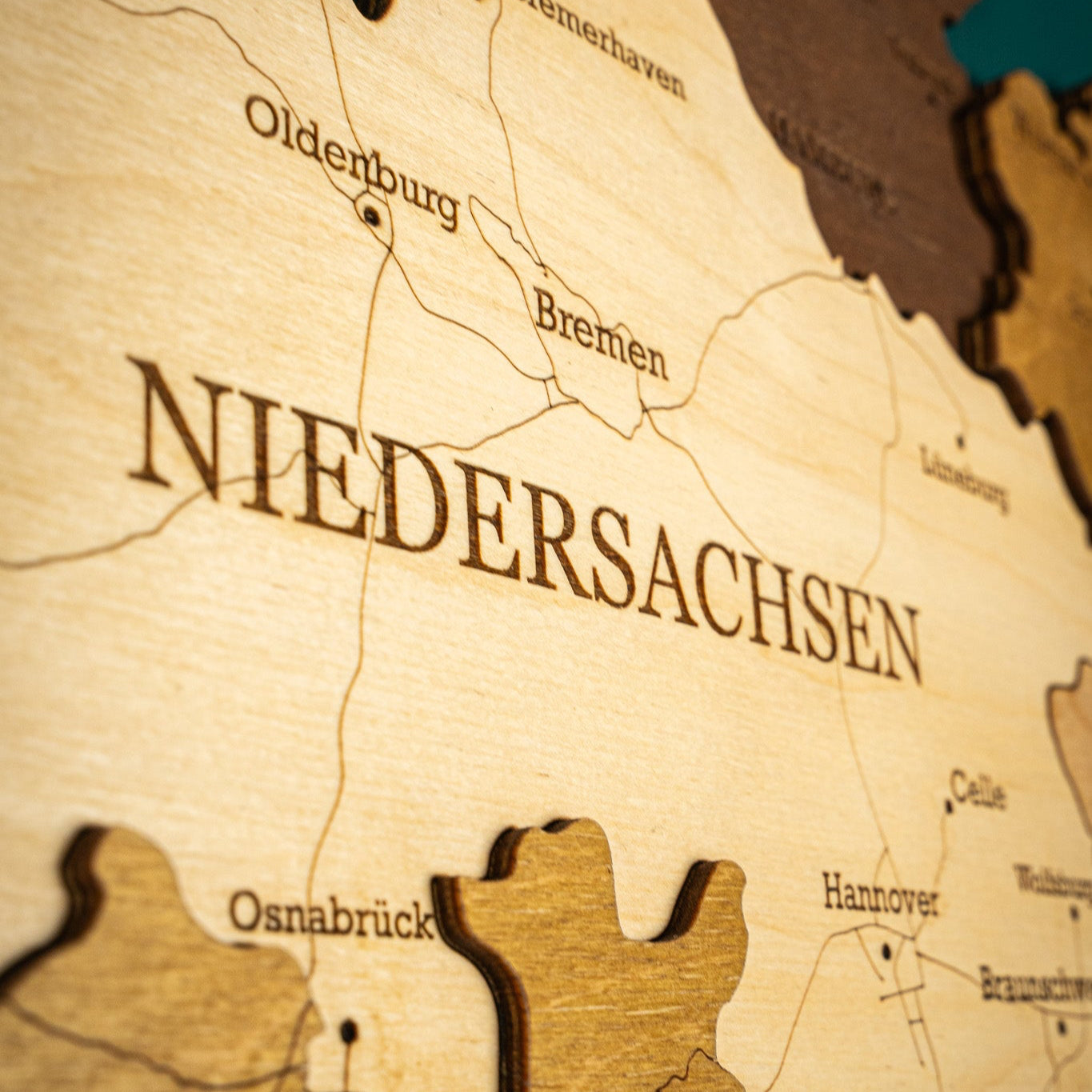 3D Holzkarte Deutschland – Handgefertigte Wanddeko mit Städten & Grenzen
