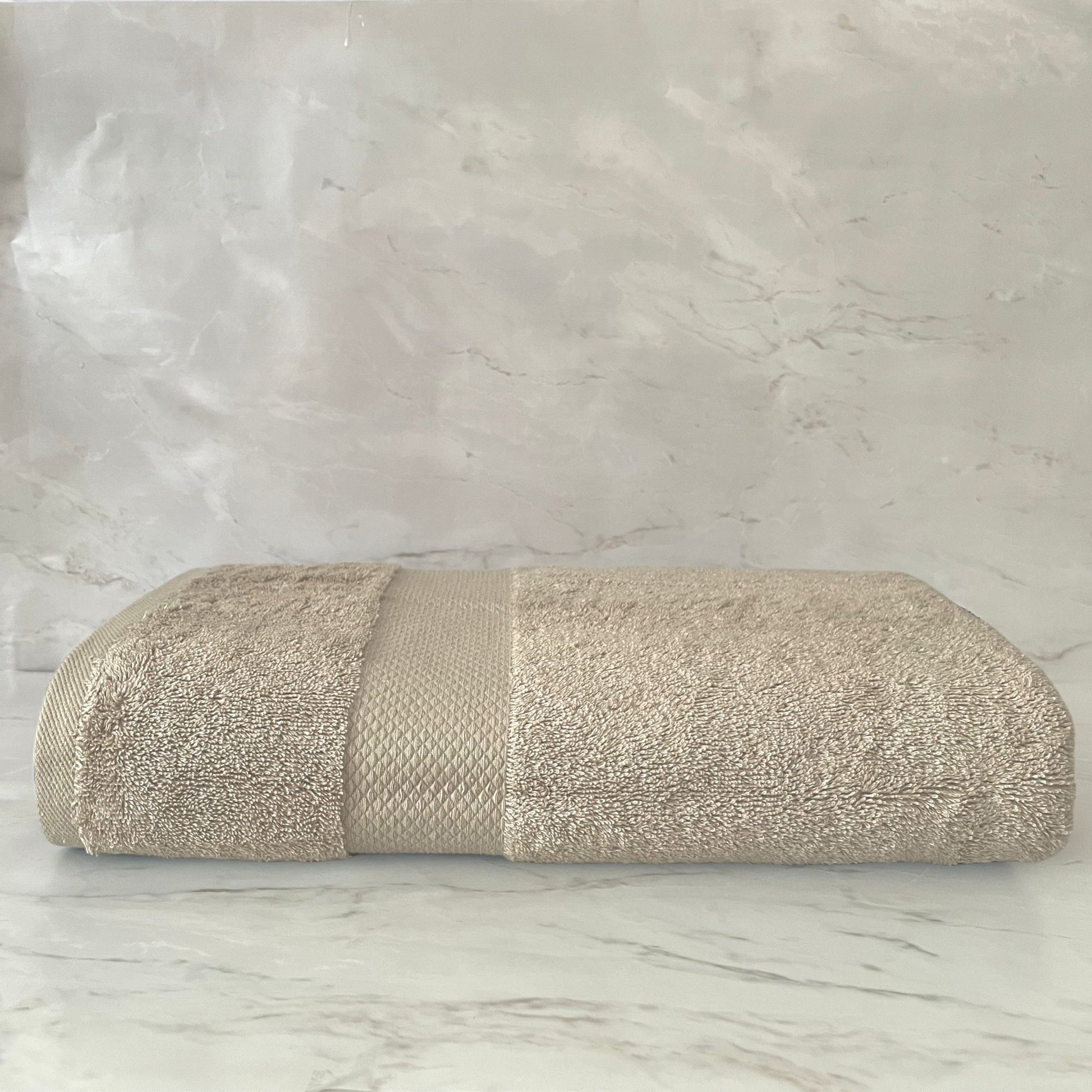 Plush Handtücher – 100% ägyptische Baumwolle, luxuriös & saugstark, verschiedene Größen & Farben