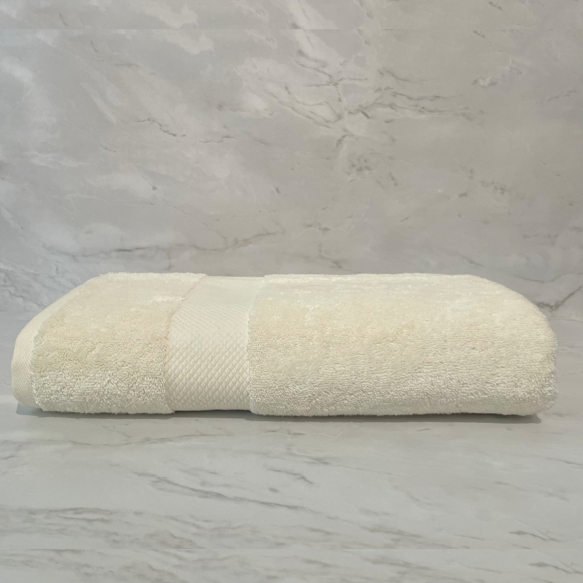 Plush Handtücher – 100% ägyptische Baumwolle, luxuriös & saugstark, verschiedene Größen & Farben