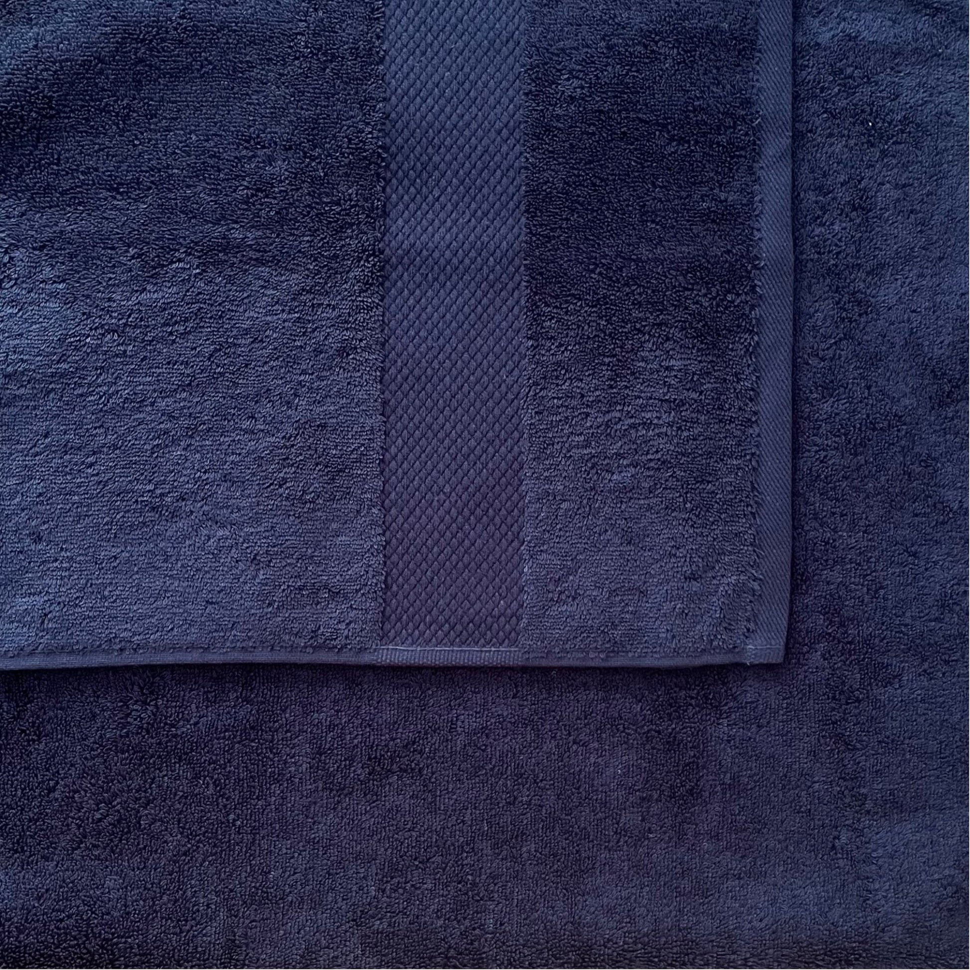 Plush Handtücher – 100% ägyptische Baumwolle, luxuriös & saugstark, verschiedene Größen & Farben