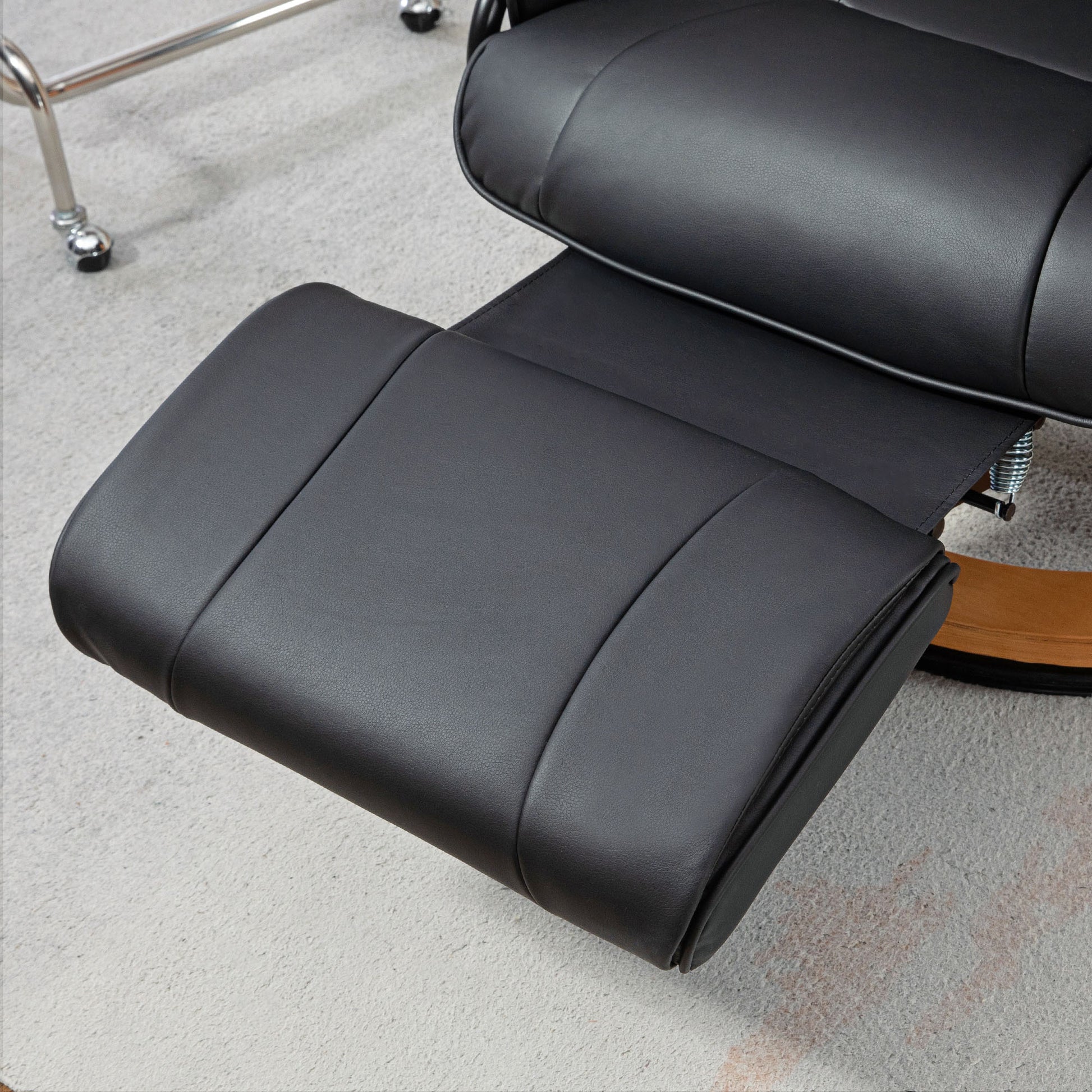 Relaxsessel mit Liegefunktion, drehbar, bis 150 kg, Kunstlederbezug, Stahlrahmen