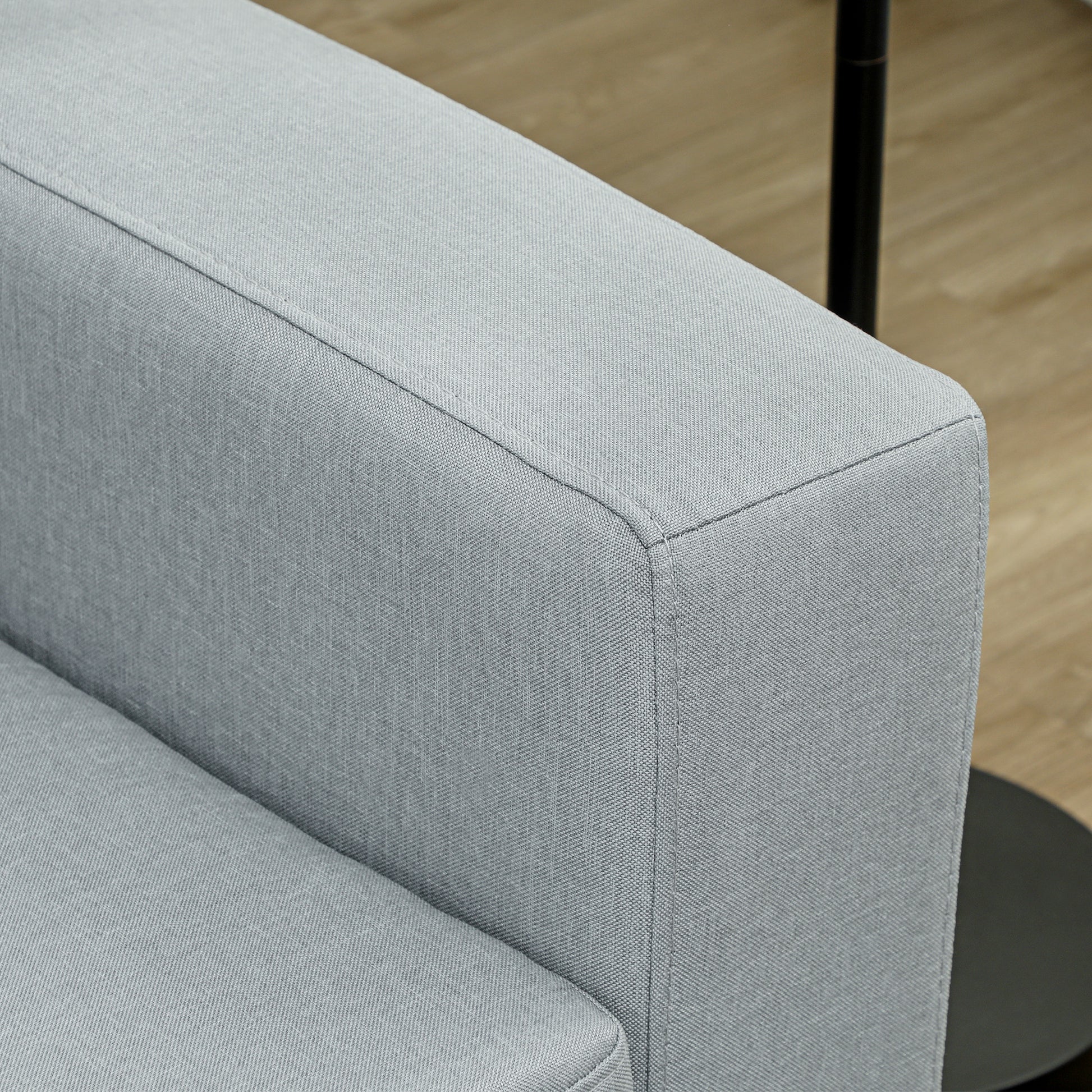 3-Sitzer-Sofa, Couch mit Vollholzrahmen, Metallbeine, schlichtes Design, Hellgrau/Dunkelgrau