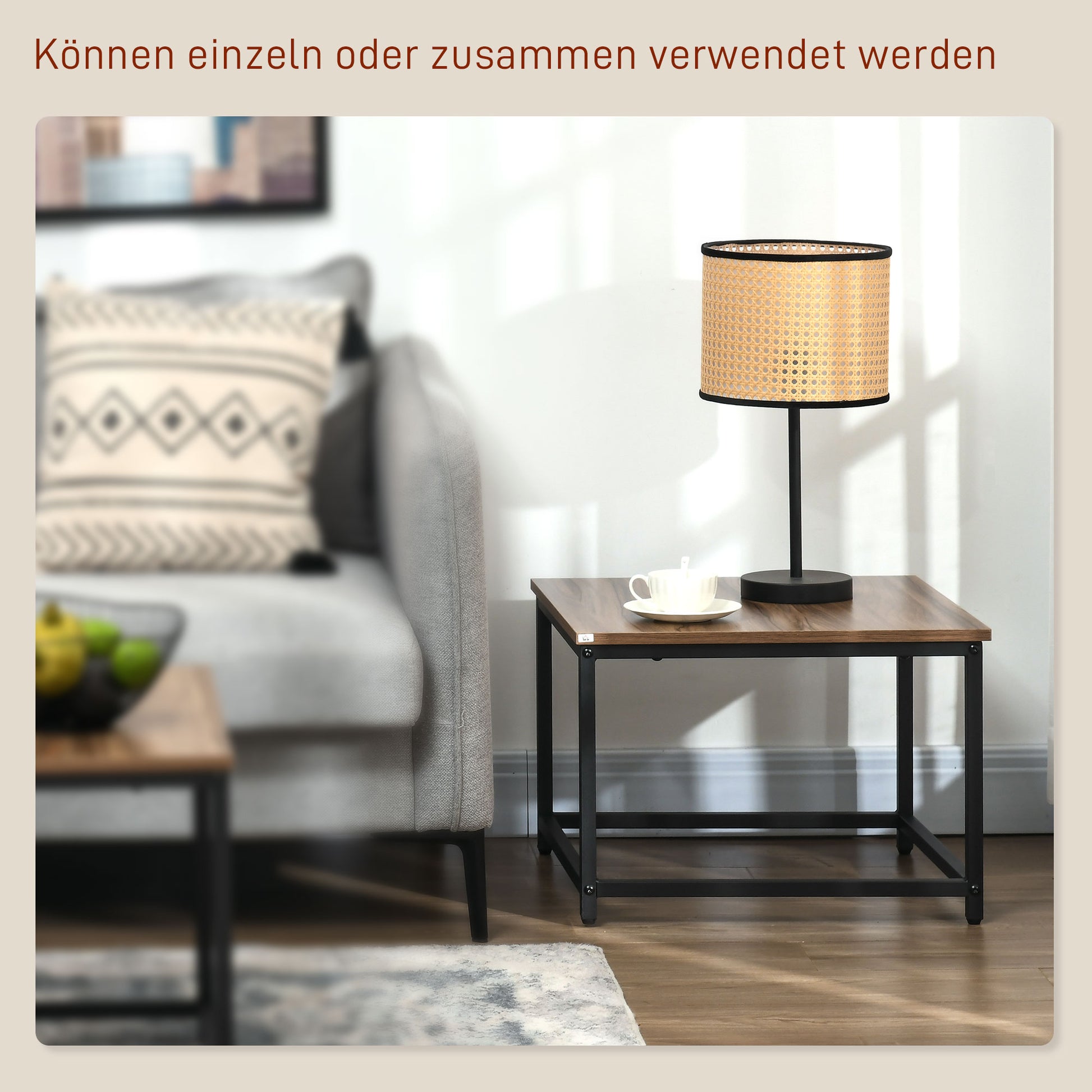 Set aus 2 Beistelltischen, Industrial Design, schwarzer Stahlrahmen, Tischplatte in Holzoptik